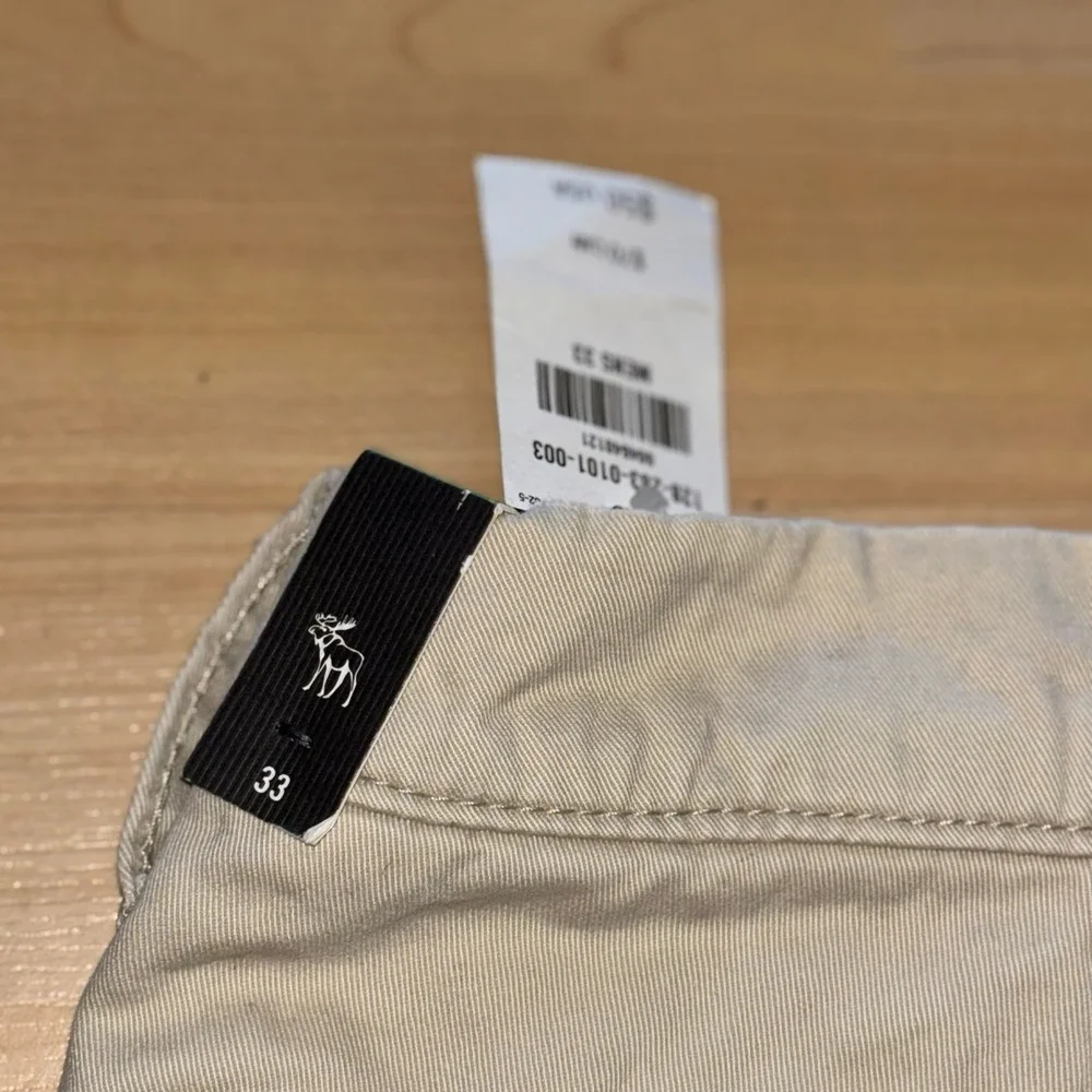 NWT Abercrombie & Fitch Light Khaki Dad Shorts Flat Front Button Fly Size 33